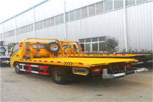 宿迁附近拖车救援搭电